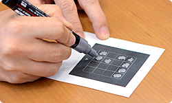 石原社长展示手绘AR标记