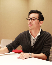 探讨为何在写实主义大潮中坚守风格化手绘美学与纯粹游戏性的艺术追求