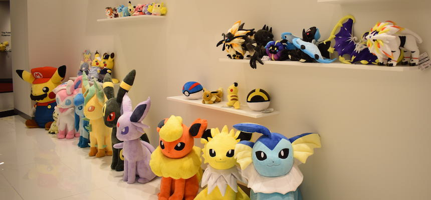 社内に並ぶ「ポケモン」のぬいぐるみ