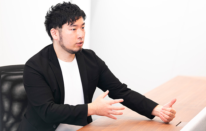 H.T. 在现代化工作站前规划云端分布式编译与高效协同网络拓扑
